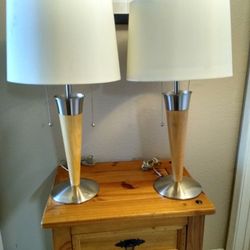 BEAUTIFUL VINTAGE 2PC. WOODEN/STAINLESS DOUBLE BULB LAMPS. EXCELLENT CONDITION!
