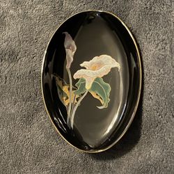 Gorgeous Vintage Yamaji Japan Black Trinket Tray With Pink Calla Lilies and Gold Trim. 