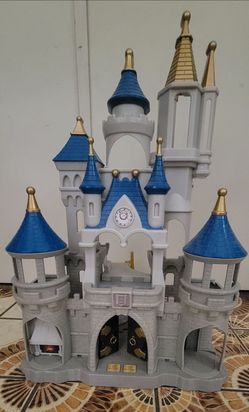 Rare Disney World Cinderella Castle Playset Fireworks Lights & Sounds