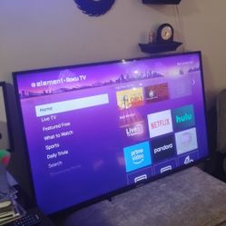 Smart T.V Element Roku