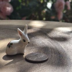 1:12 Scale Porcelain Dollhouse Miniature White Bunny