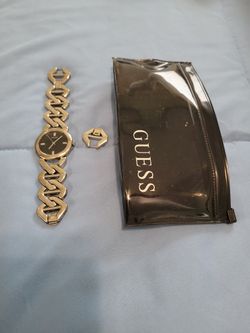 Guess Stainless Steel Silver Rpund Face Watch With Adjustable Belt