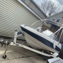 2002 Bayliner 175 Capri
