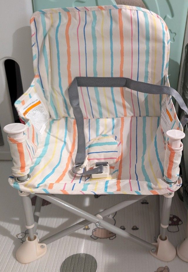 Like New Nuby Pop-Up Booster Seat with Removable Tray 6+ Months - Portable Booster Seat for Floor