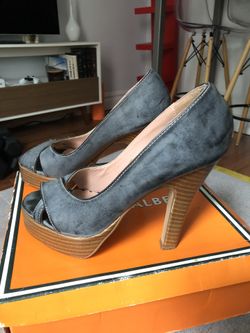 Women’s Blue/Grey Peep-toe Platform Heel  Size 5.5