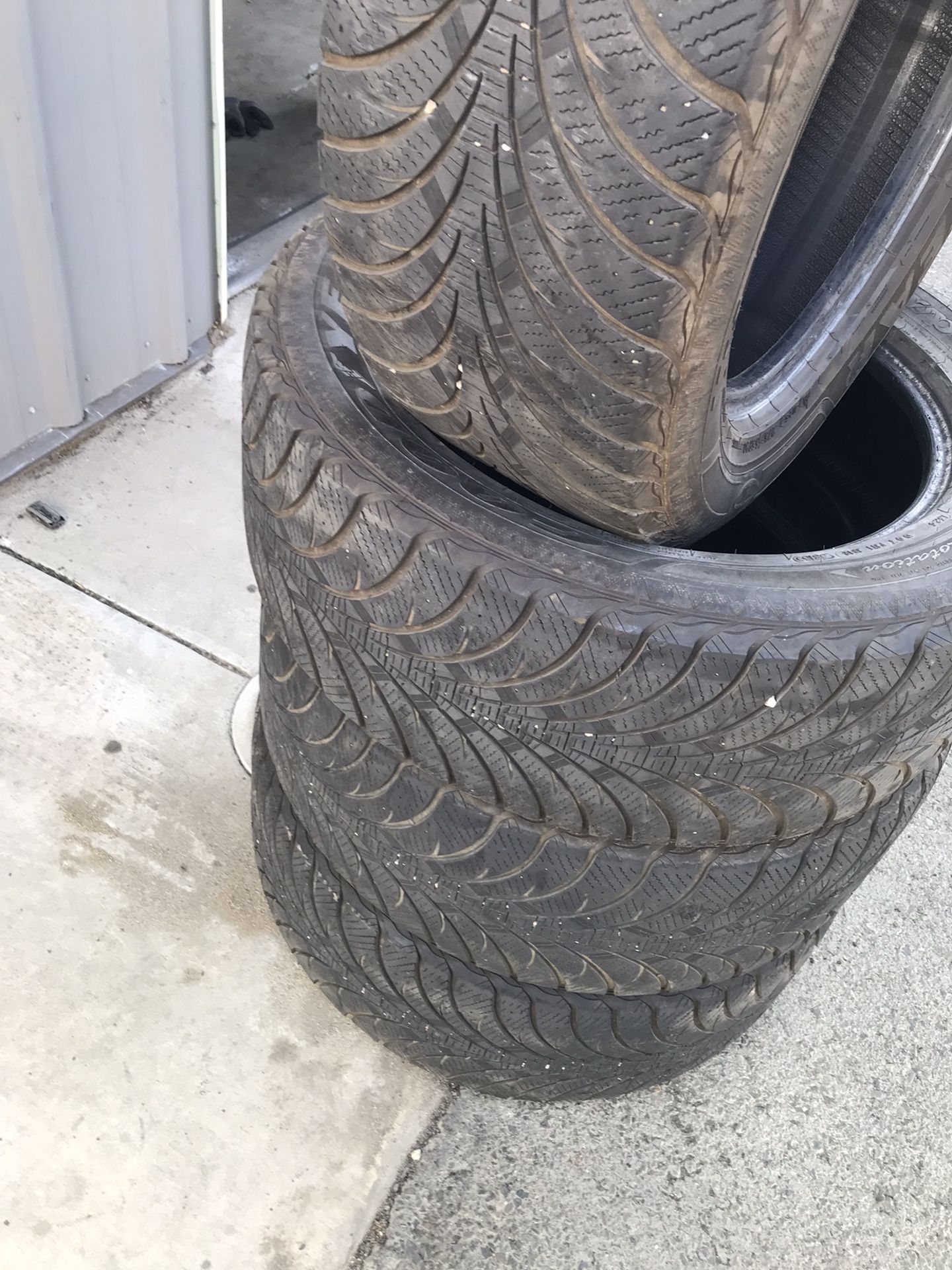4 Tire Size 27555r20