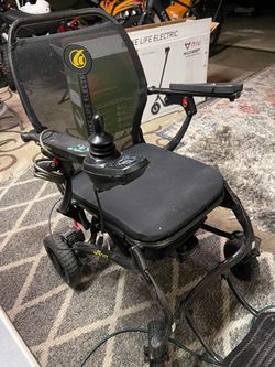 Cricket electric wheel chair