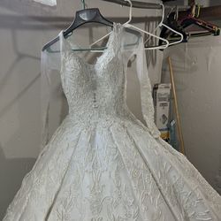 Wedding dress For Sale