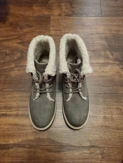 Girls Boots