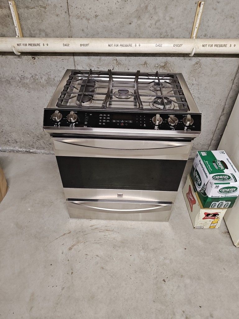 Gas/Propane stovetop Over Electric Oven