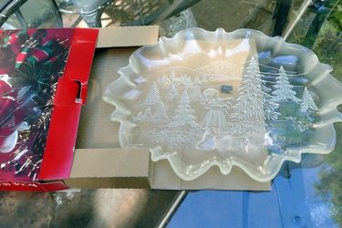 Mikasa Glass Christmas Serving Platter with Winter Scene