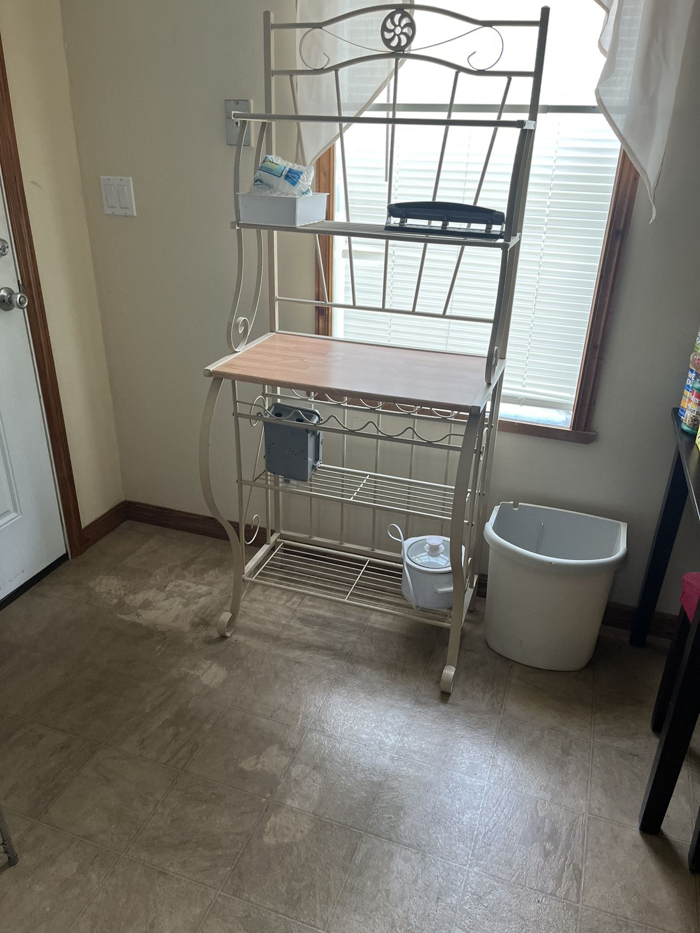 Bakers rack for $25 in white
