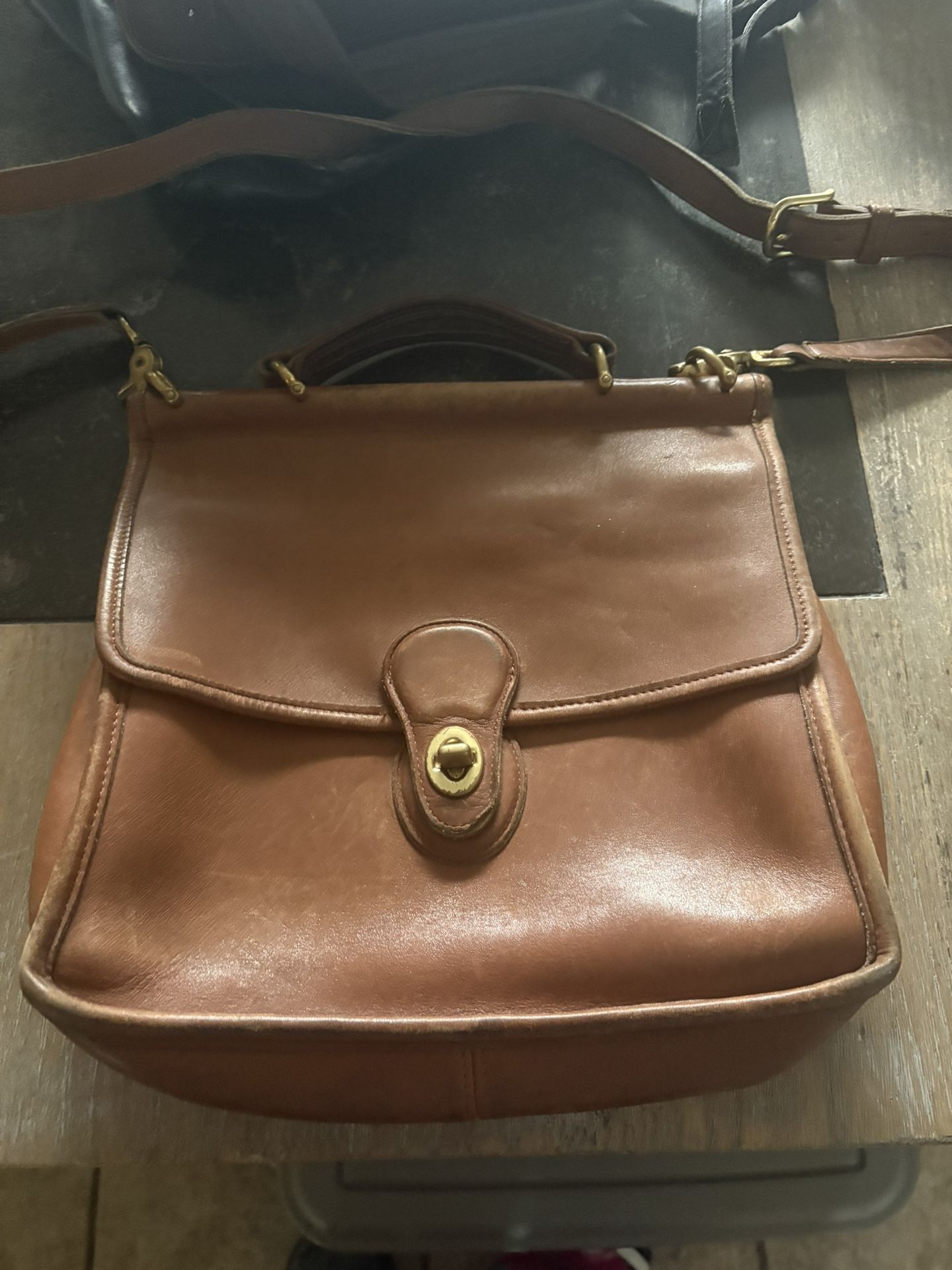 Vintage Coach Willis Bag