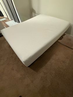 Queen Memory Foam Mattress