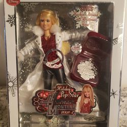 Hannah Montana Holiday Singing Doll

