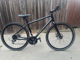 Co-op Cycles Hybrid Bike Black
