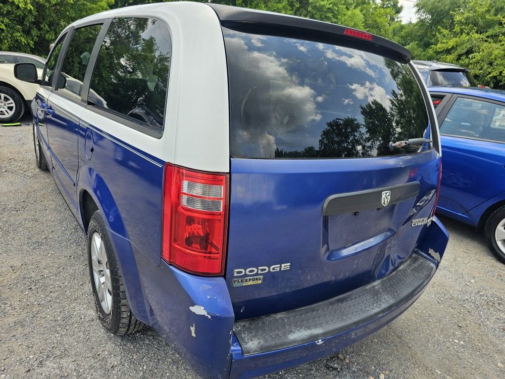 2008 Dodge Grand Caravan SXT Fully Loaded 2tvs Dvd