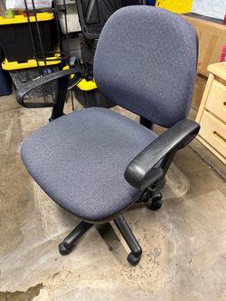 Blue Fabric adjustable Office Chair with Armrests