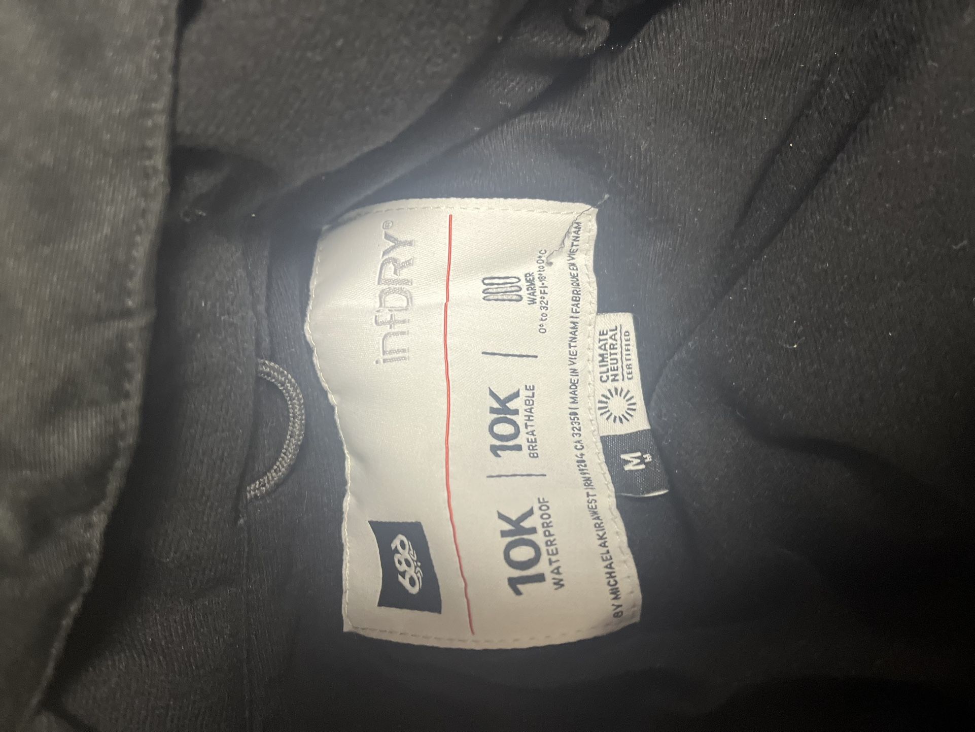 686 Snow Jacket waterproof jacket used once