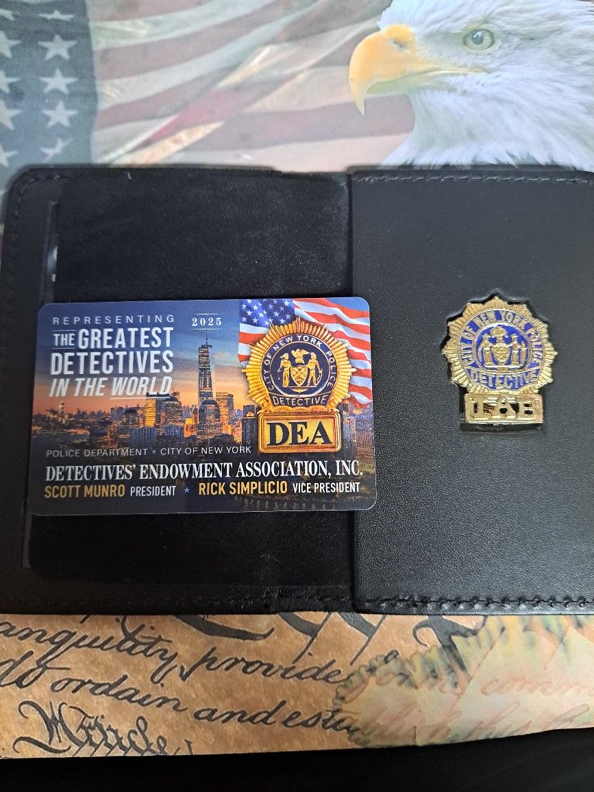NOVELTY NYPD NYC DEA DETECTIVE RARE INTERNAL AFFAIRS BUREAU MINI WALLET FREE COURTESY 2025