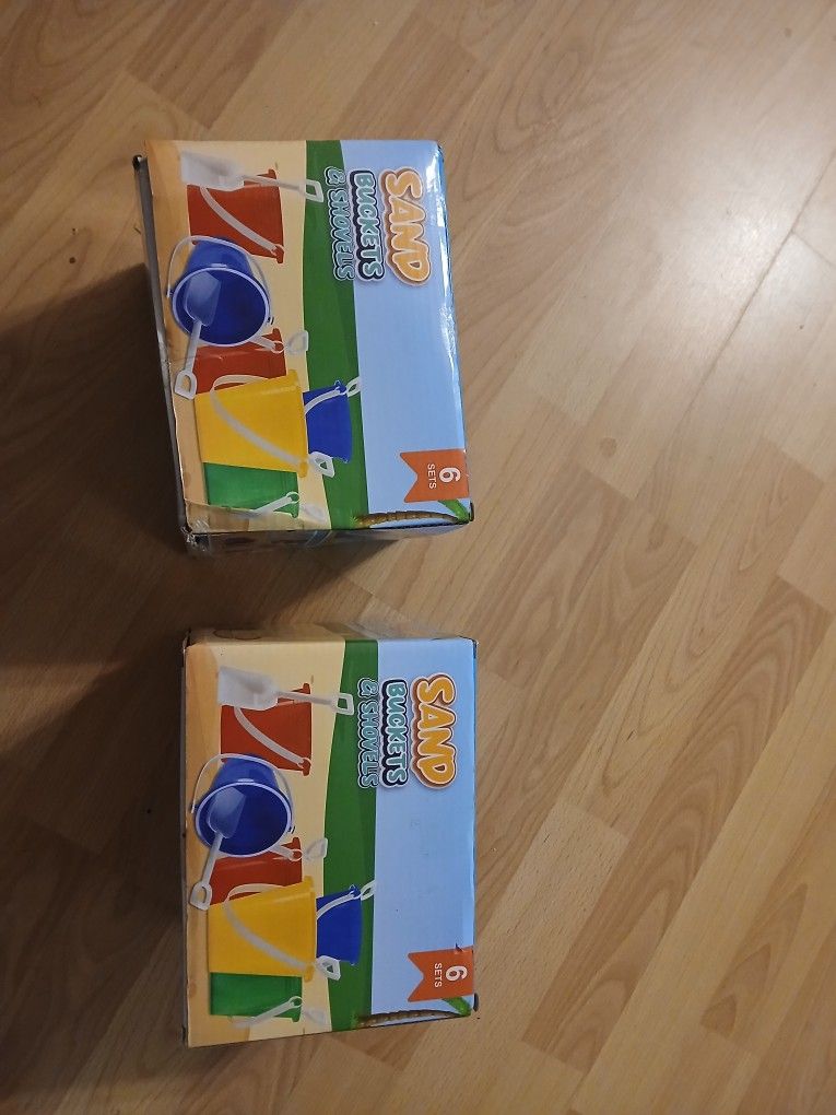 Sand Buckets And Shovels Sets