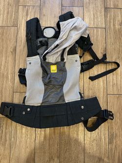 Lillebaby Baby Carrier