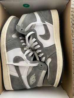 Size 8 men’s Washed Grey Jordan 1s
