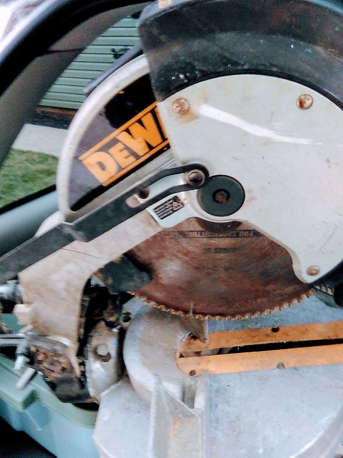 12" DEWALT COMPOUND BEVAL MITER SAW $90