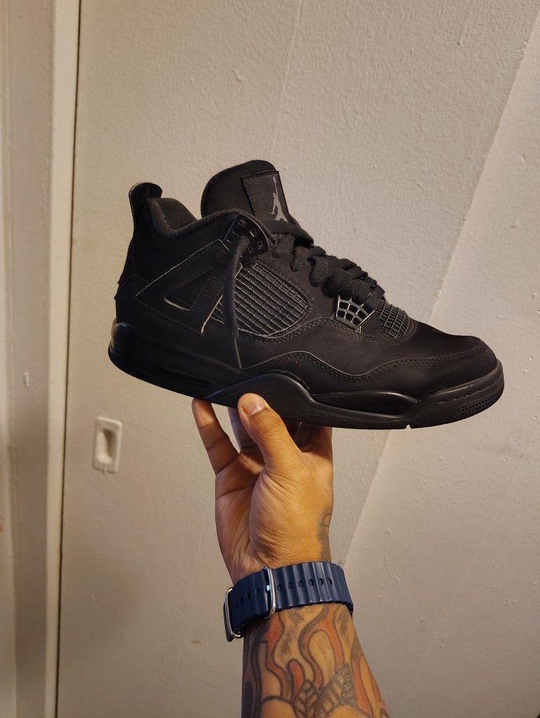 Black Cat 4s