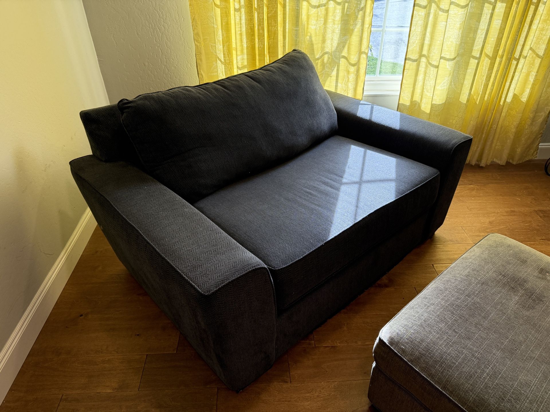 Moving Sale: Sewing Machines, Ottoman, Tv Stands, Suitcases, Toys, Golf Balls