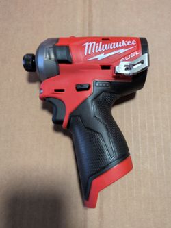 Milwaukee SURGE FUEL M12 Impact Driver