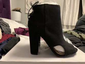 JustFab Black Bootie Pumps