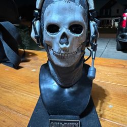 Call of duty ghost stand statue  
