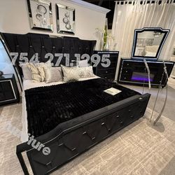 Black led bedroom Set 4 pcs new velvet