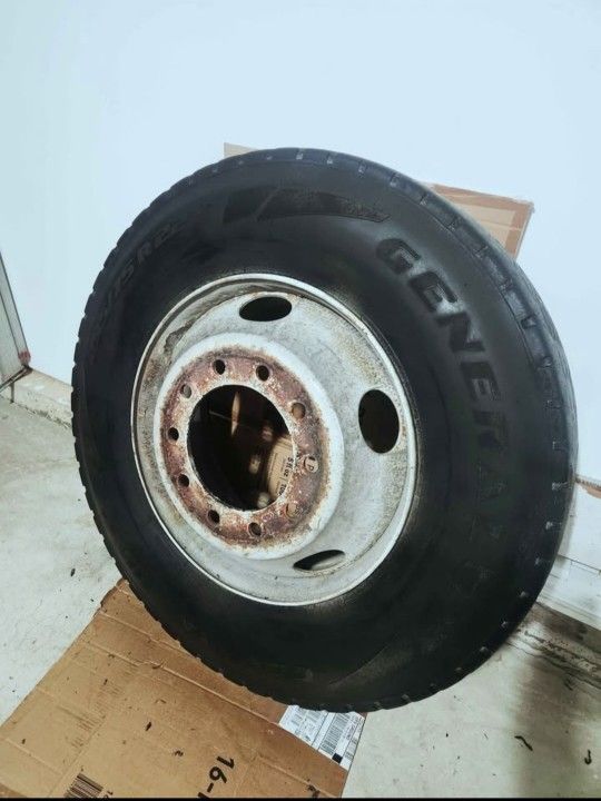 295 75r22.5 with wheel