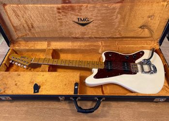 TMG GUITAR RONNIE SCOTT GOOD CONDITION 