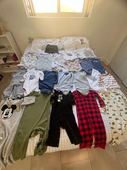 Paquete de ropa de niño de 9-12 meses