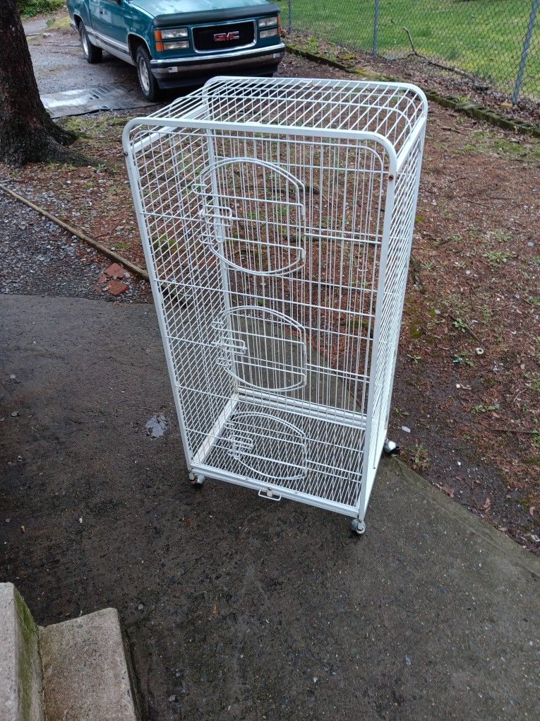 LARGE 3 DOOR BIRD OR REPTILE CAGE 52"HIGH × 25" WIDE IN VERY GOOD CONDITION 