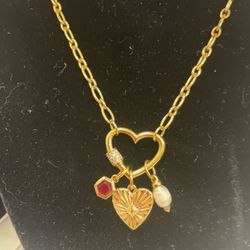 Kendra Scott Heart Pendant Necklace in White Topaz features
