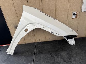 2019 2020 2021 2022 2023 2024 LEXUS UX 250H RIGHT SIDE FENDER OEM USED