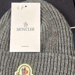 moncler beanie 