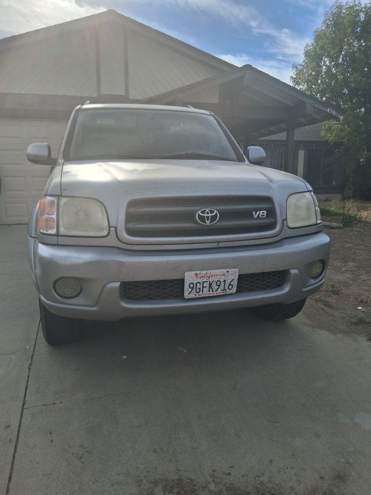 2003 Toyota Sequoia