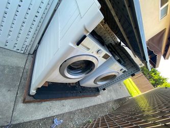 Kenmore Washer and Dryer TODAY ONLY BEFORE 11AM NOT FREE