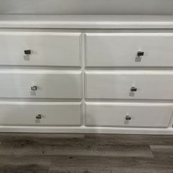 5-Piece Solid Wood Bedroom Set – $450 OBO