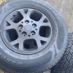 JEEP Tire & Wheels 245/70/R16