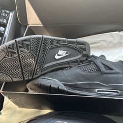Jordan 4’s black cat  size 12 dead stock