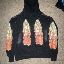 who decides war hoodie