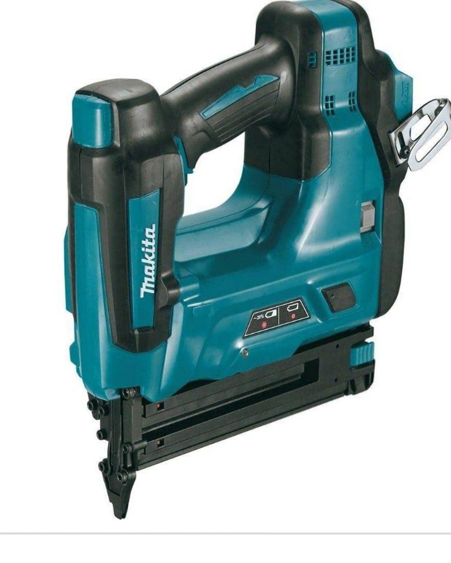 Makita





18V LXT Lithium-lon 18-Gauge Cordless Brad Nailer (Tool-Only)