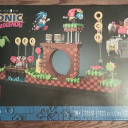 NEW Unopened LEGO Sonic The Hedgehog-Green Hill Zone (set #21331) 