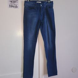 Woman's Levi Jeans 